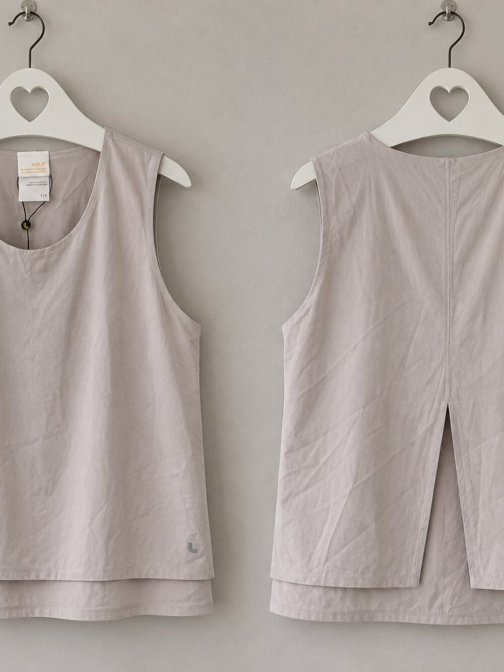 NWOT Lolë Layered Split Back Sleeveless Top Beige Size S PTP17.5
